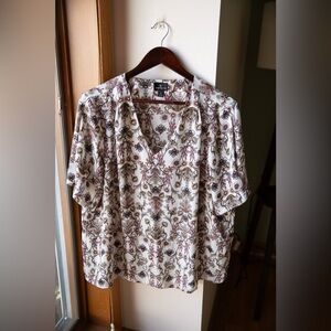 Worthington floral V-neck blouse